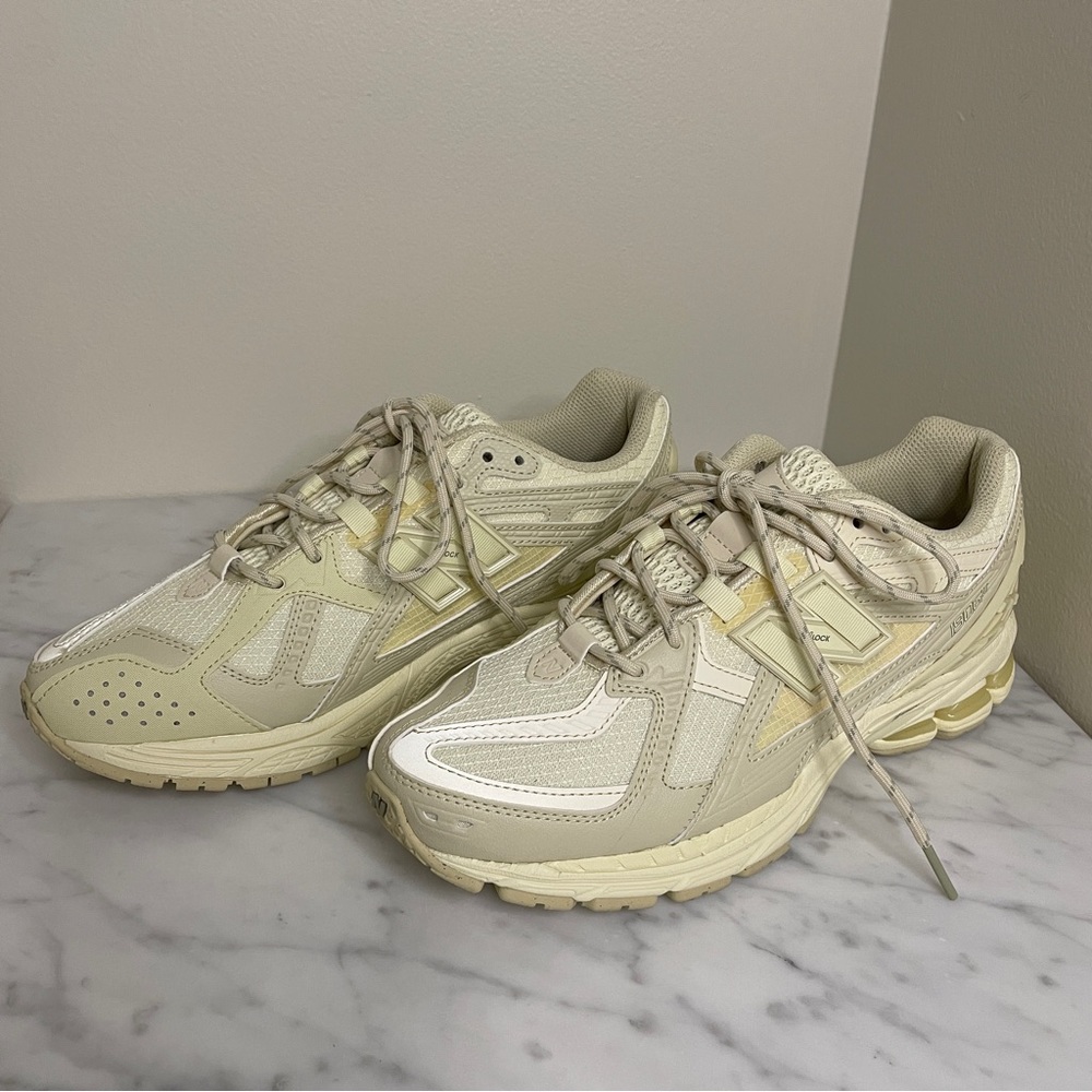 New Balance 1906U Cream Unisex Sneakers. 39.5. New Without Box. - Picture 5 of 13